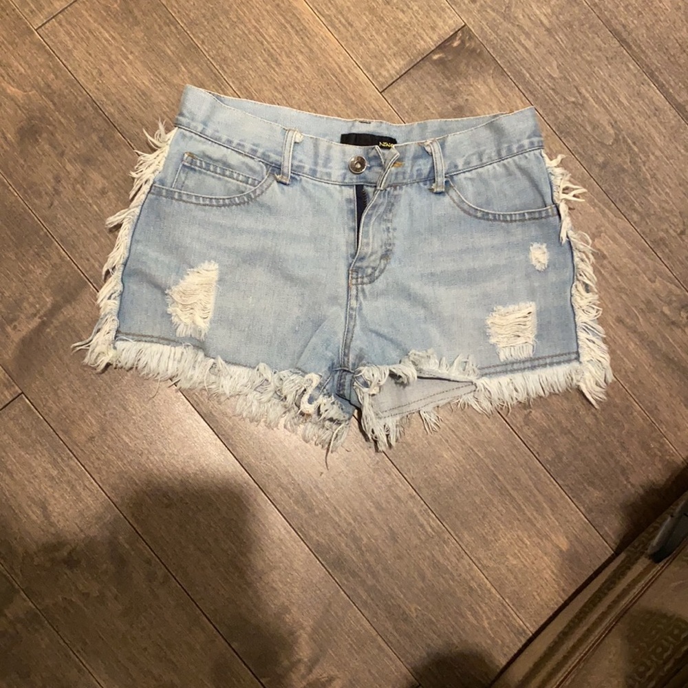 Denim short - Picture 3 of 4
